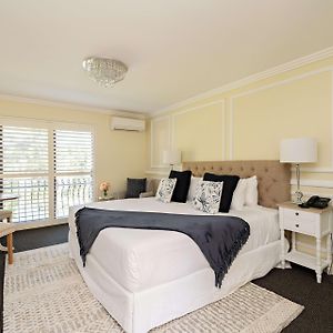 King Room Spa Bath